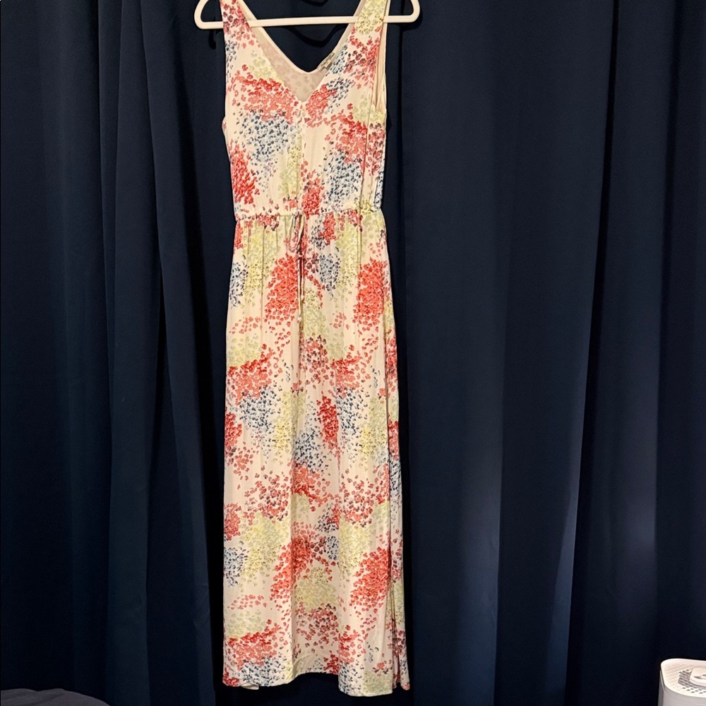 Floral Sleeveless Maxi Dress